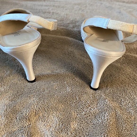 Beautiful like new Pancaldi 1888 Evening beaded shoes. - Picture 8 of 9